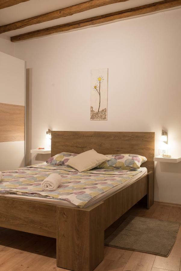 Apartment Vale